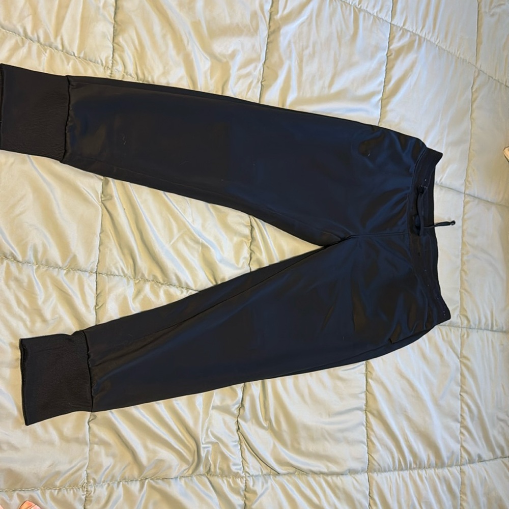 Under armor black sweat pants size L